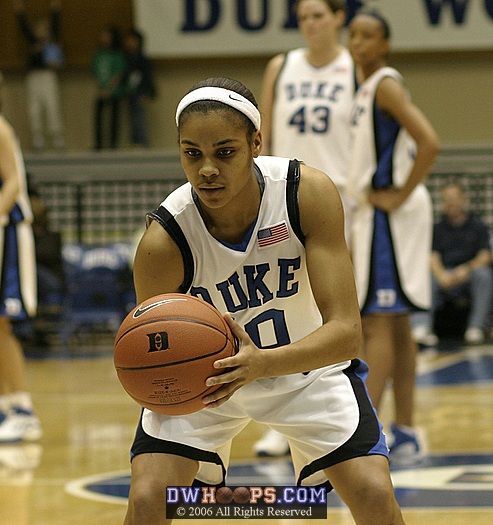 Linsdey Harding at the free throw line